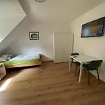 6-Personen Wohnung In Direkter Naehe Von Messe Und Flughafen