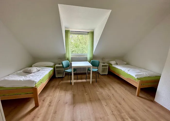 6-Personen Wohnung In Direkter Naehe Von Messe Und Flughafen