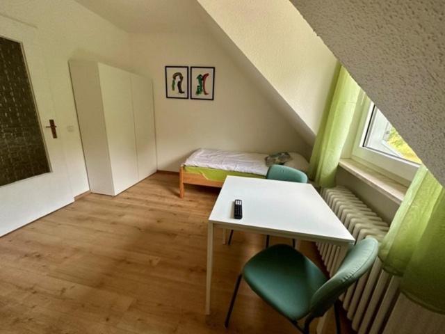 Apartment 6-personen In Direkter Naehe Von Messe Und Flughafen Köln